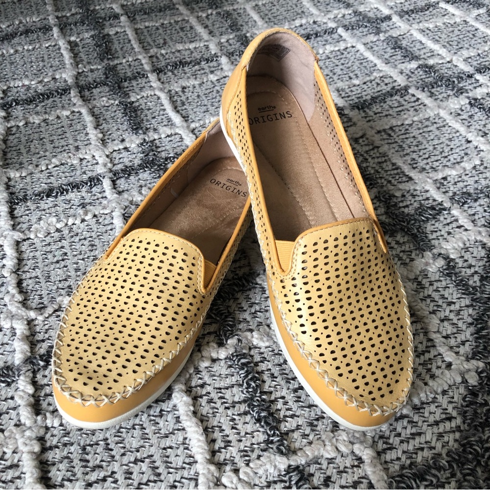 Earth Origins Lark Lizzy Flats Loafers Leather Perforated Yellow Eco Women